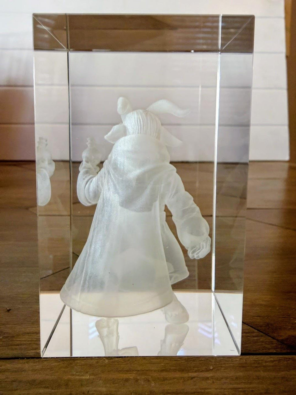 Prepotente Glass Engraved Cube – 3D Internal Laser Engraving | Dungeon Crawler Carl Collectible