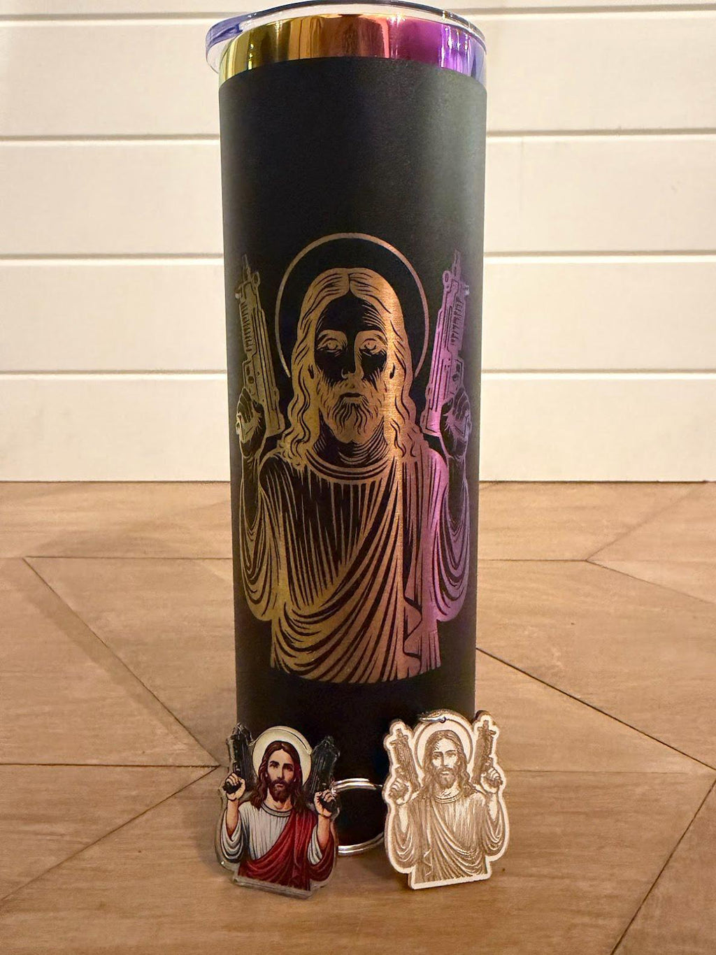 HeyZoos Gift Set – Uzi Jesus Tumbler, Pin, Keychain – Dungeon Crawler Carl Inspired
