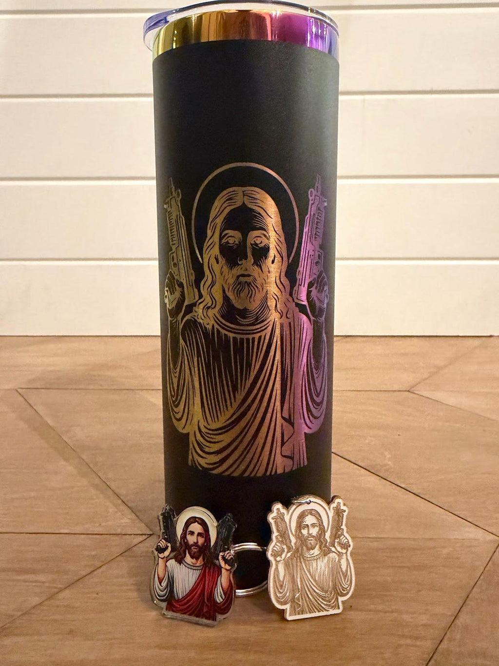 HeyZoos Gift Set – Uzi Jesus Tumbler, Pin, Keychain – Dungeon Crawler Carl Inspired